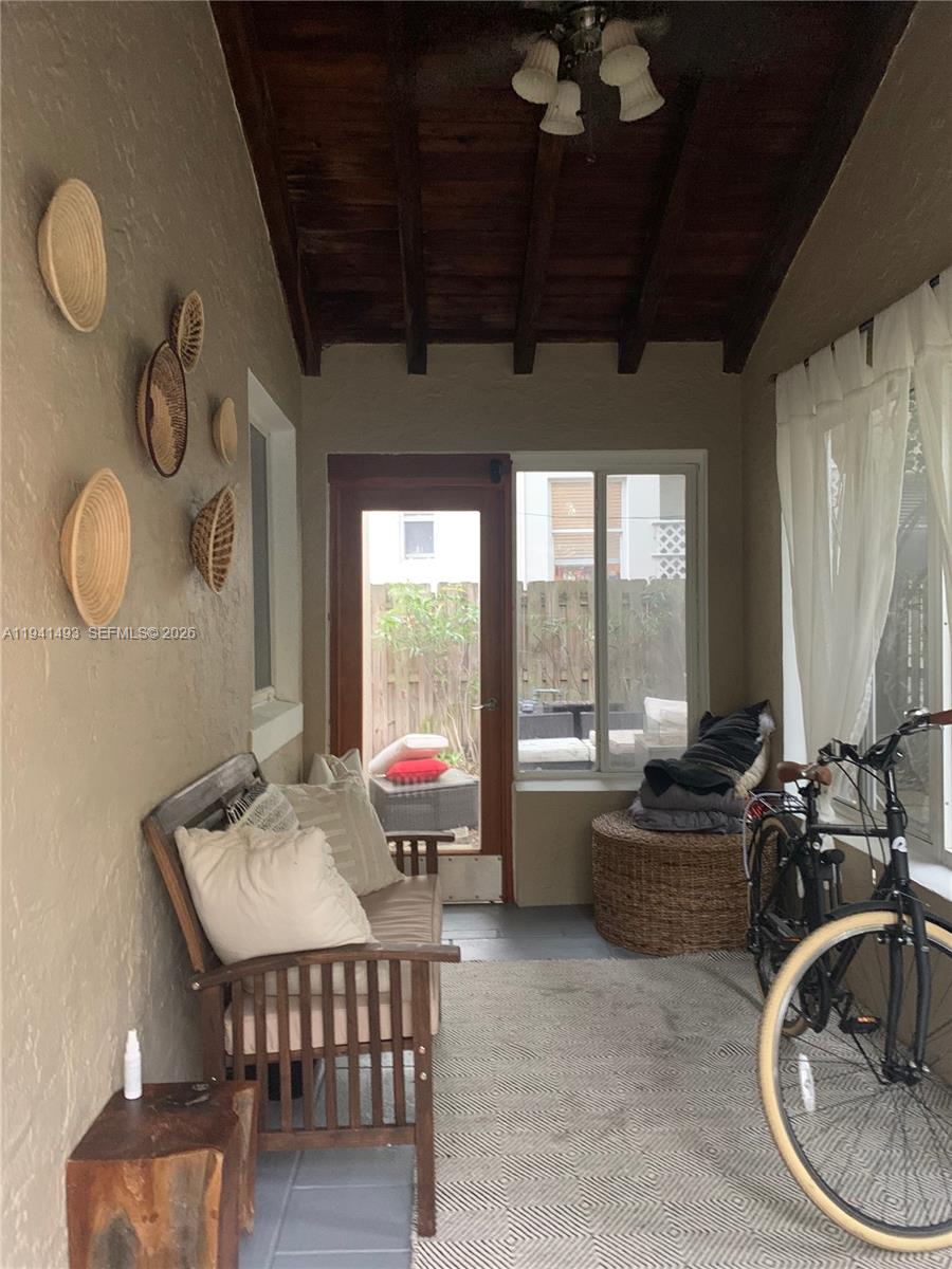 329 W 28th St Miami Beach, FL 33140