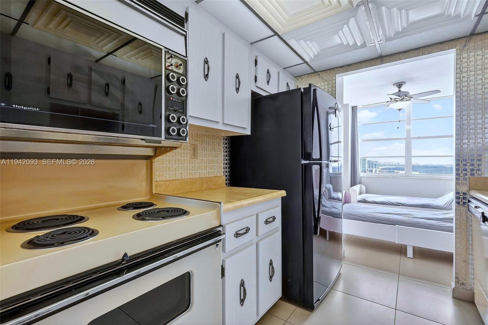 image Winston Towers 500 Condo14