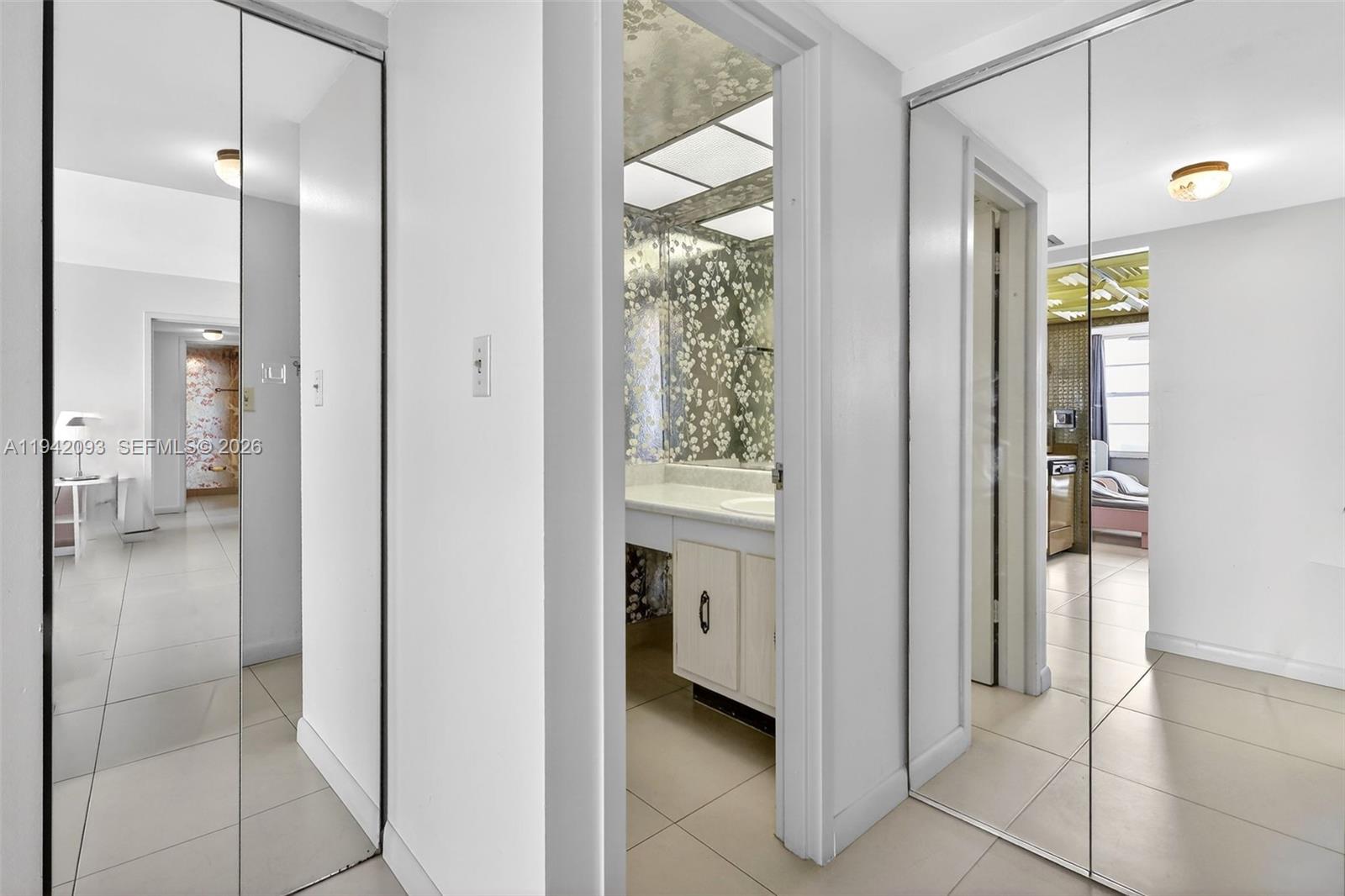 image Winston Towers 500 Condo18