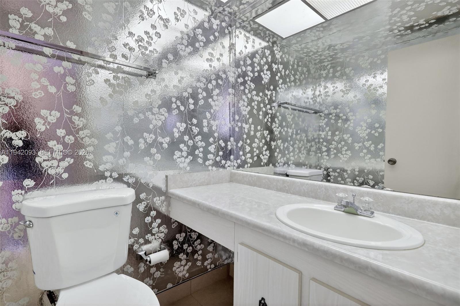 image Winston Towers 500 Condo19