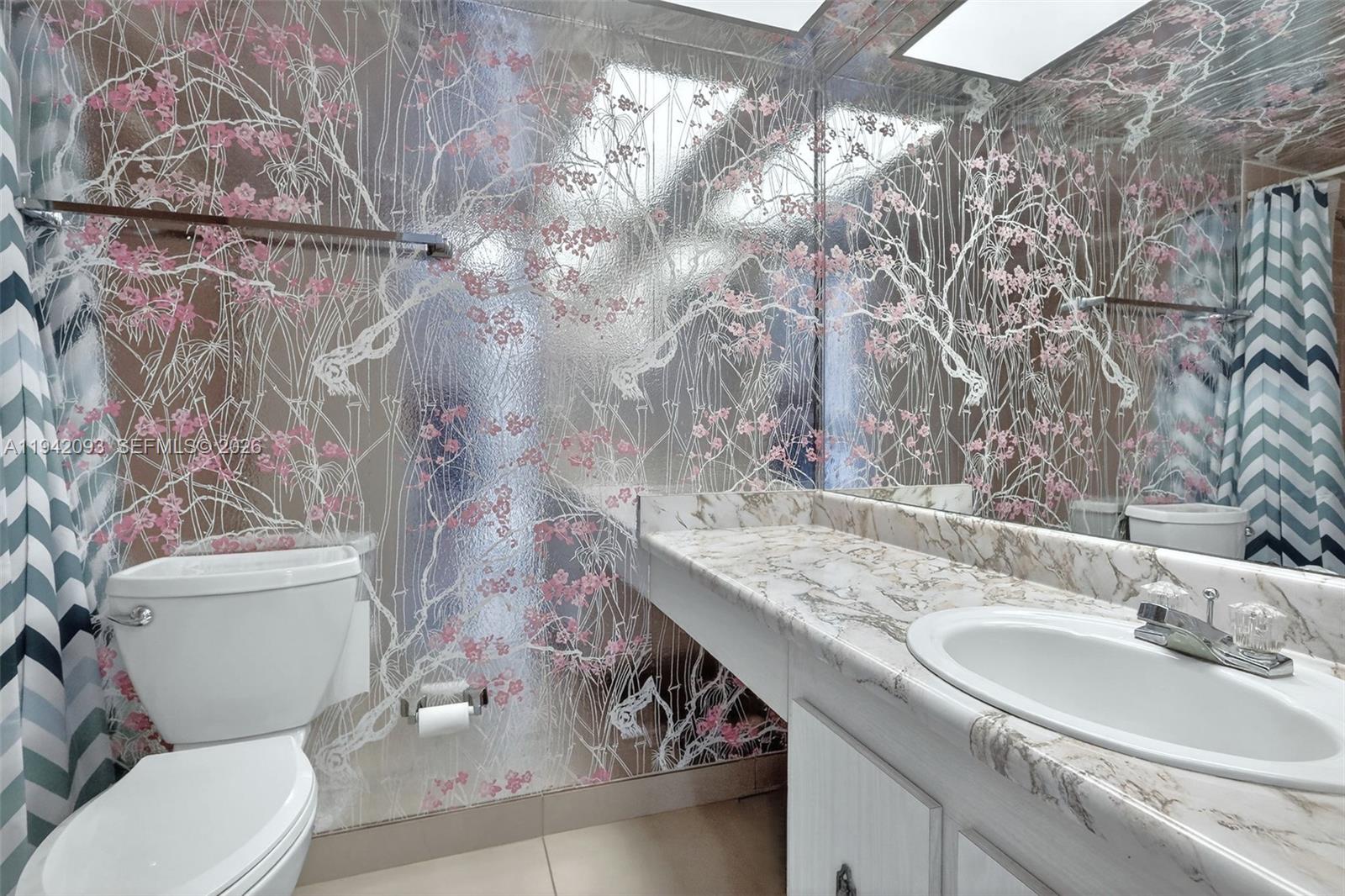 image Winston Towers 500 Condo25