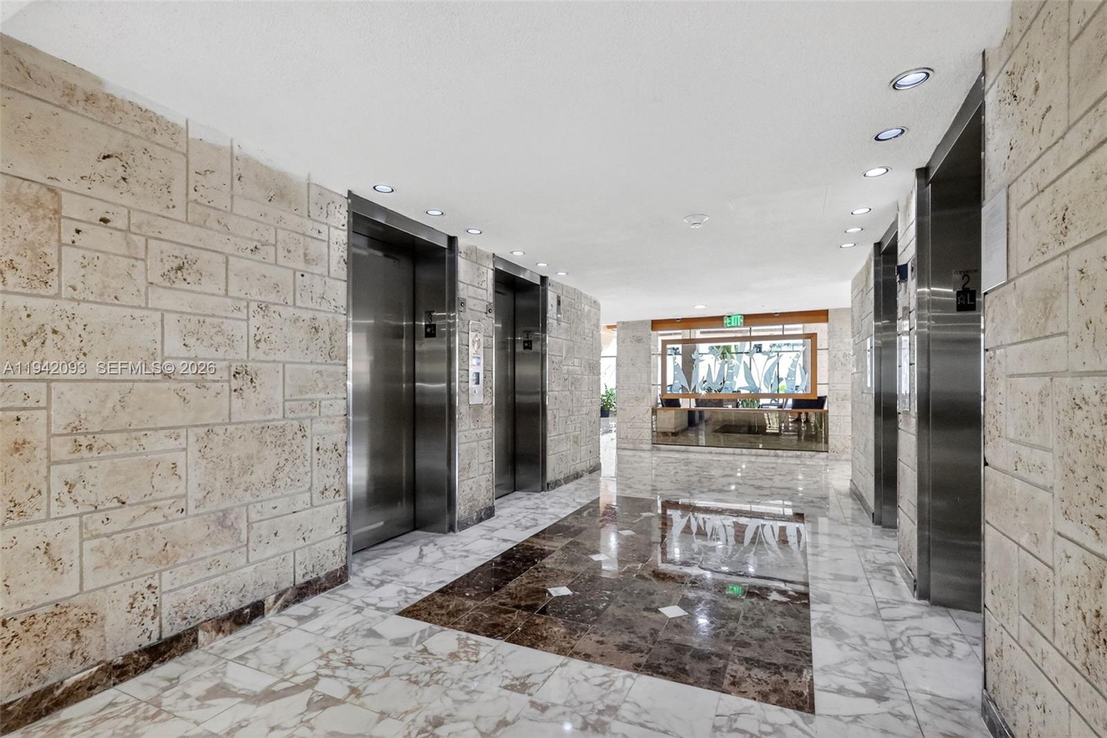 image Winston Towers 500 Condo30