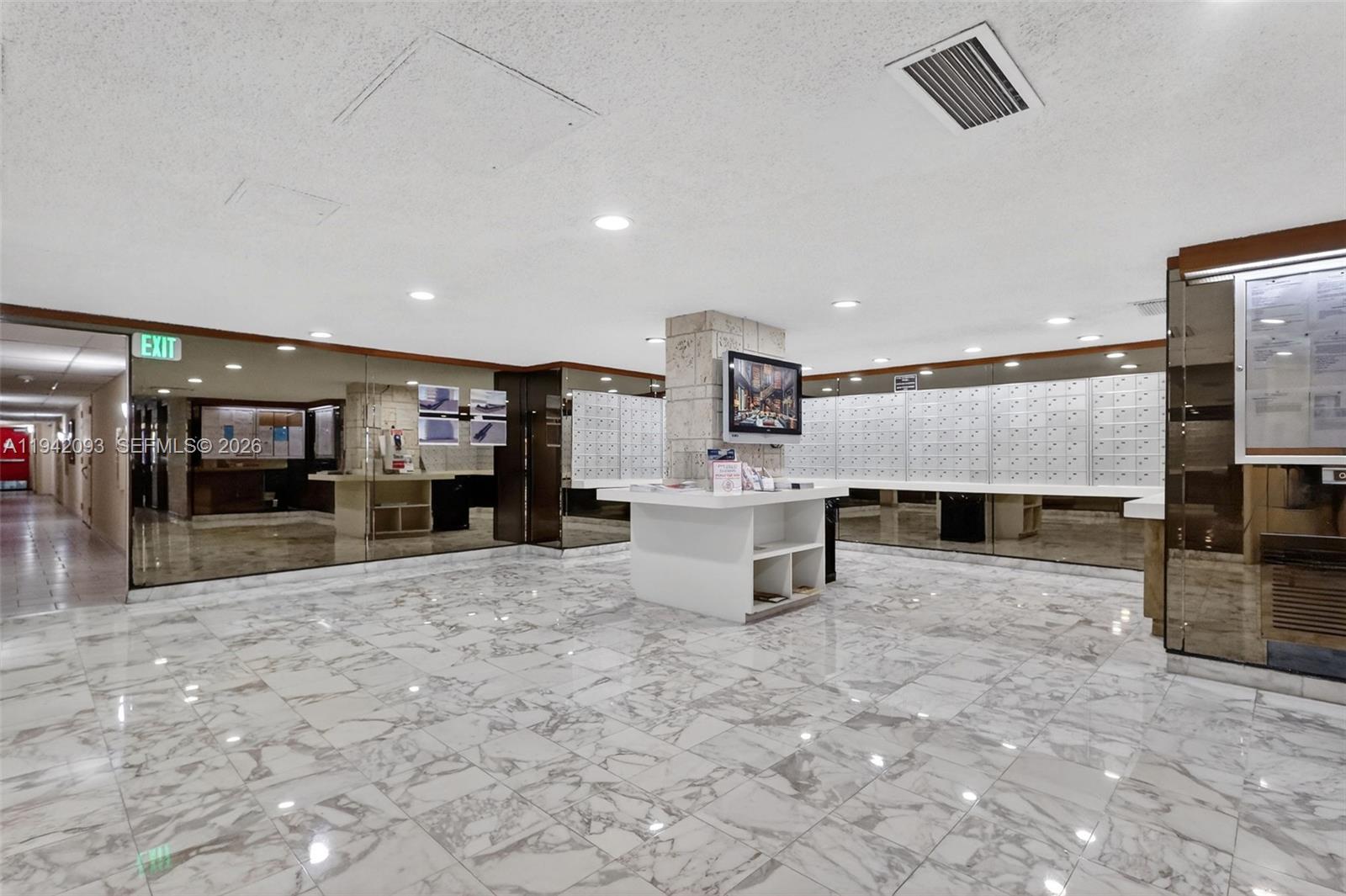 image Winston Towers 500 Condo31