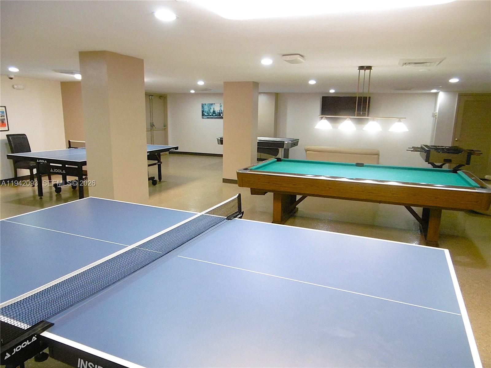 image Winston Towers 500 Condo34