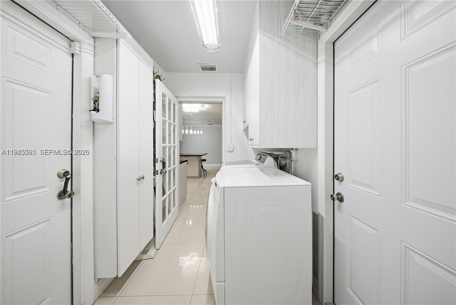 300 NE 175th St North Miami Beach, FL 33162