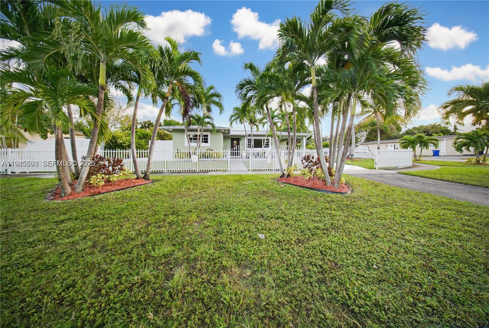 300 NE 175th St North Miami Beach, FL 33162