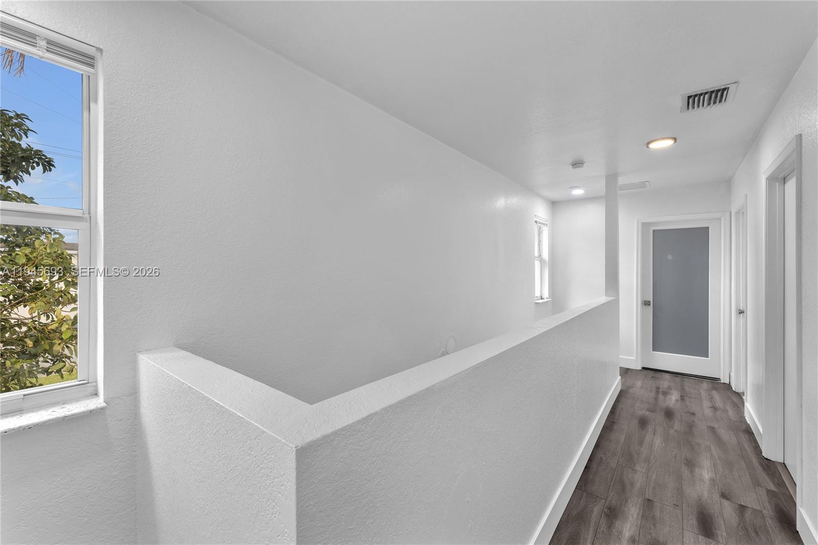 1541 NW 1st Ct Miami, FL 33136