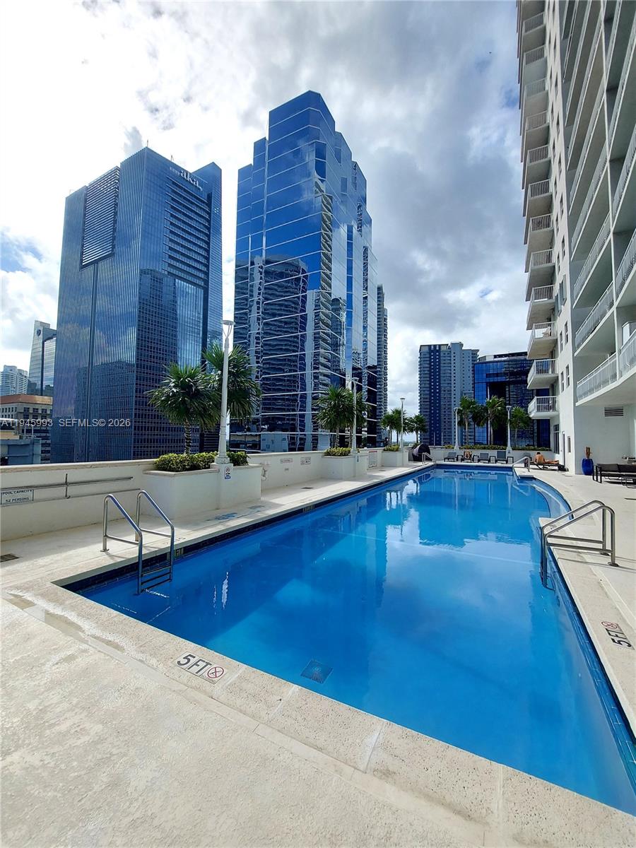 1200 Brickell Bay Dr #3708 Miami, FL 33131