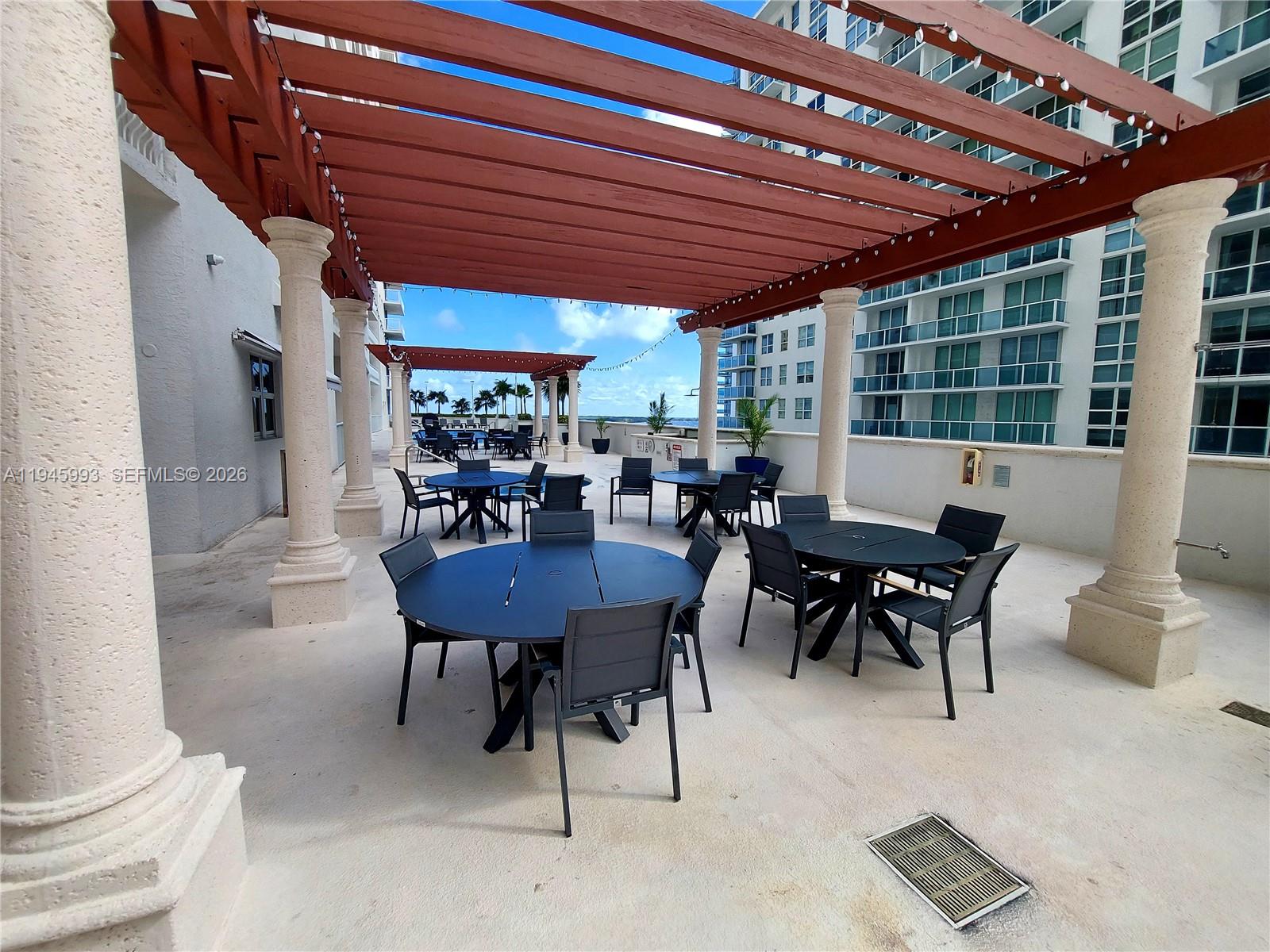1200 Brickell Bay Dr #3708 Miami, FL 33131
