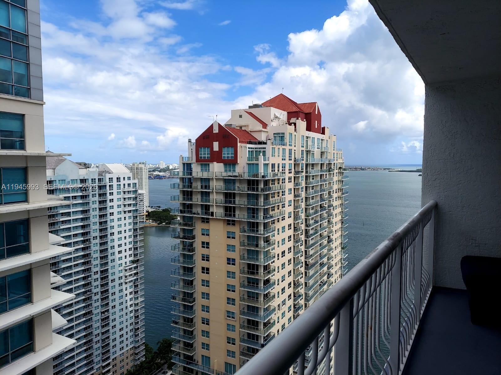 1200 Brickell Bay Dr #3708 Miami, FL 33131