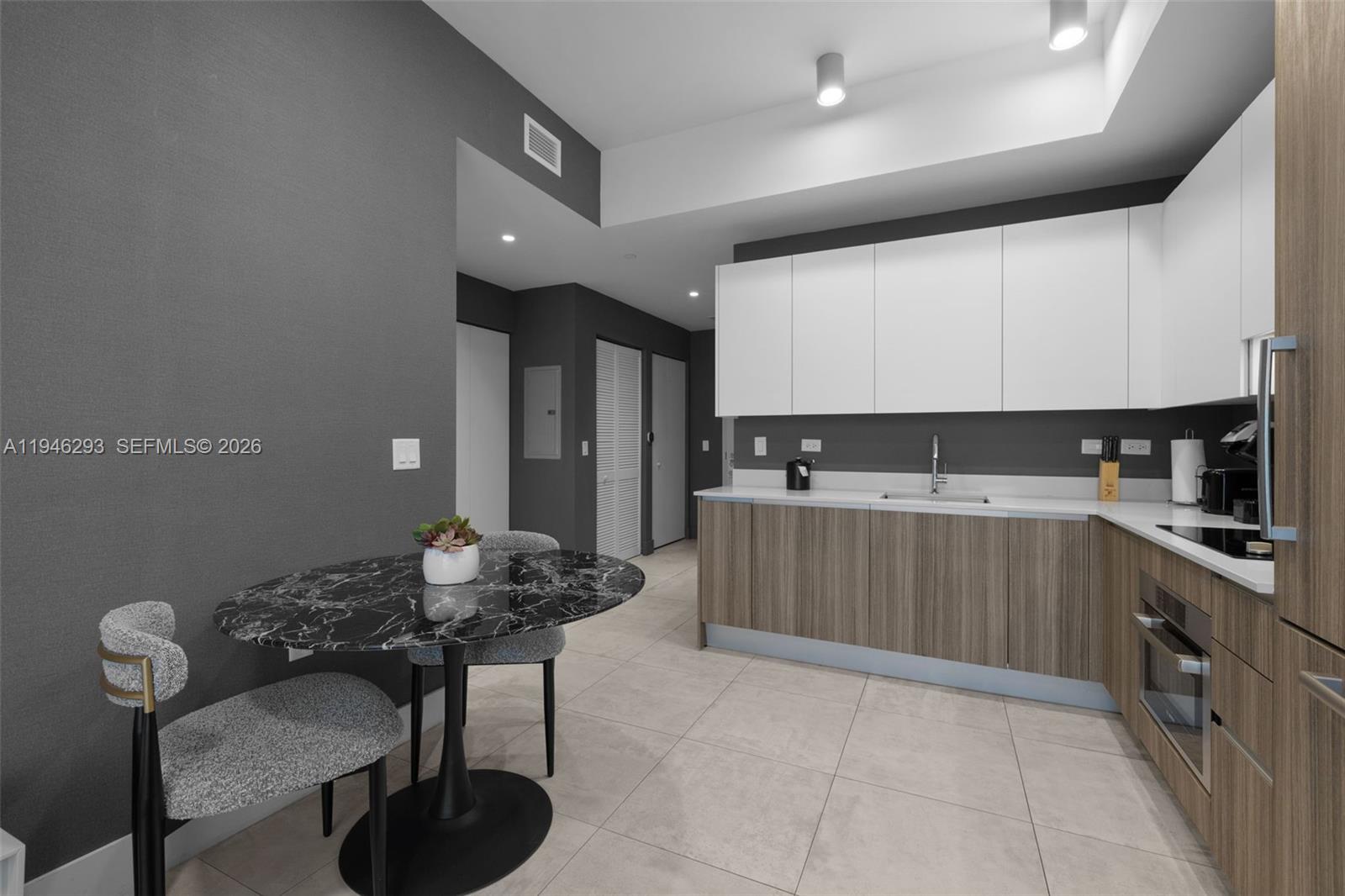 239 SW 9th St #1604 Miami, FL 33130