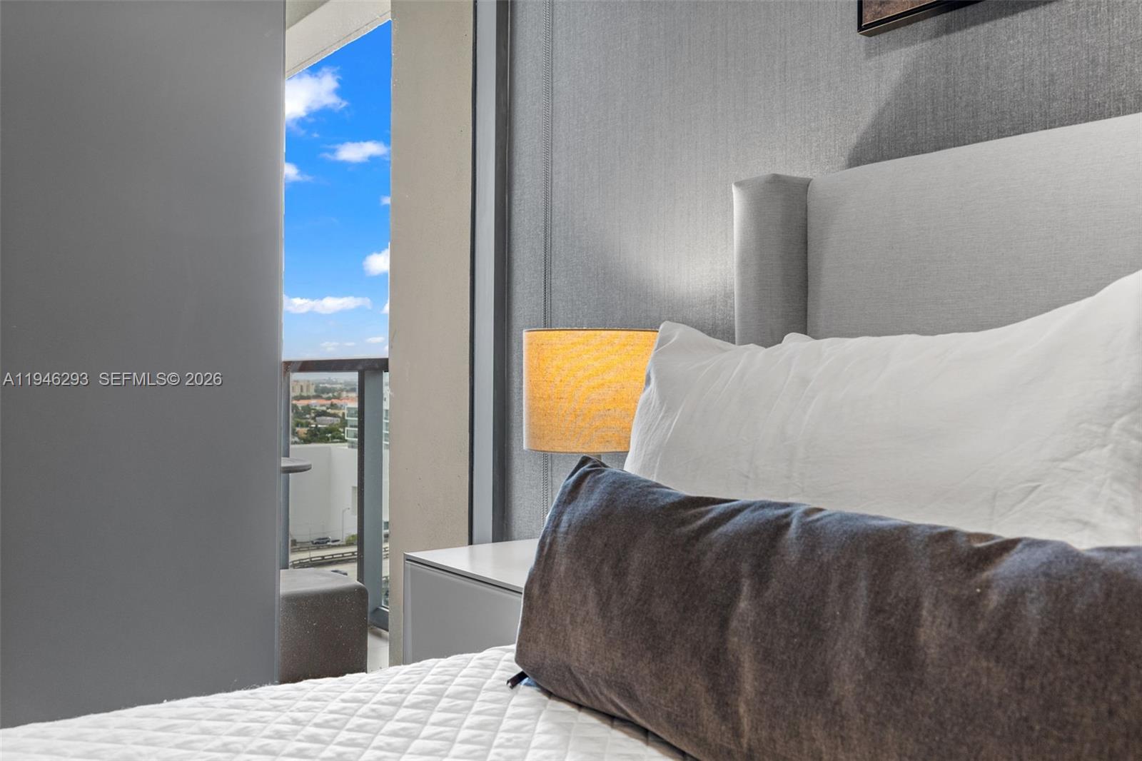 239 SW 9th St #1604 Miami, FL 33130