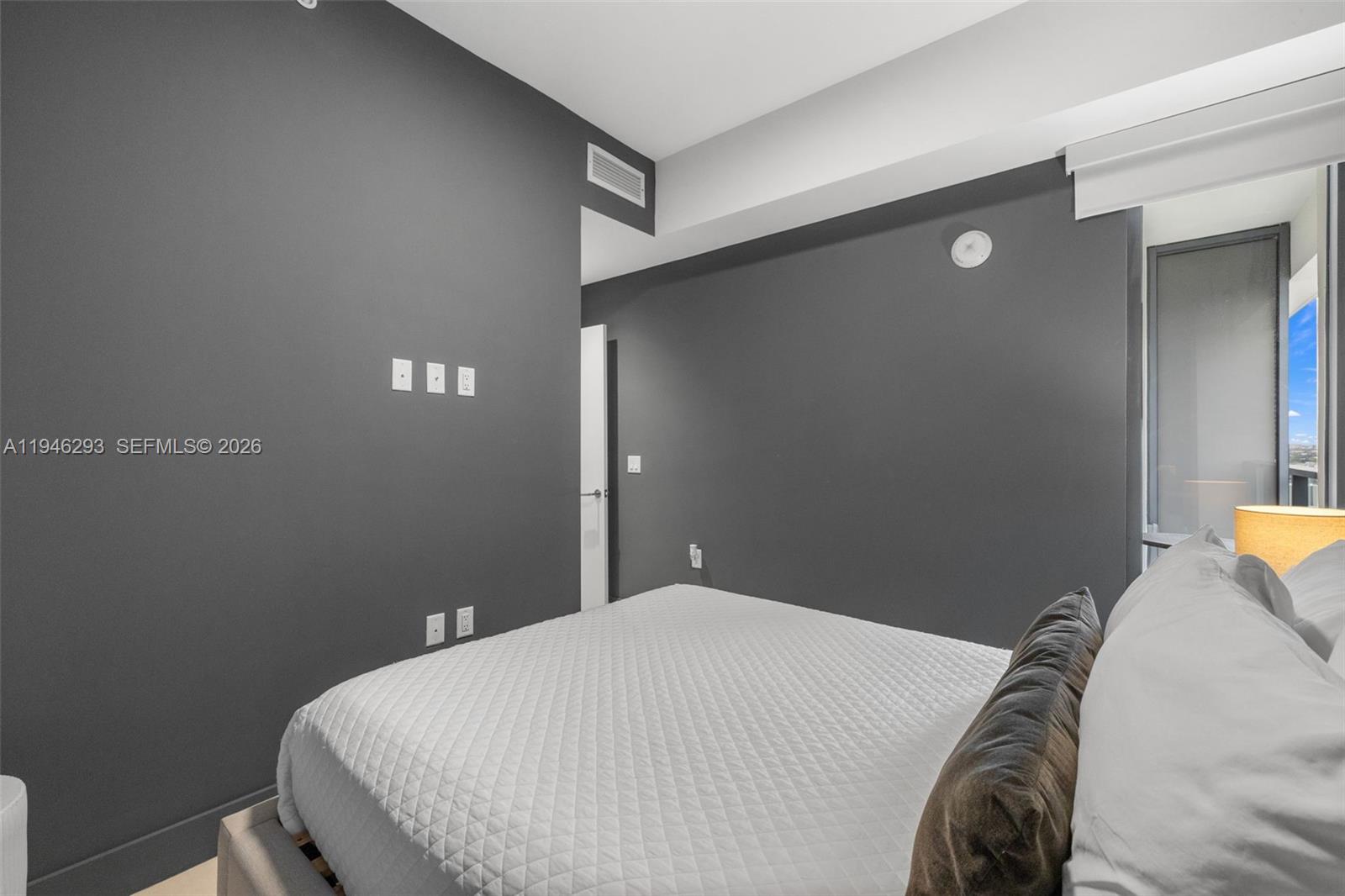 239 SW 9th St #1604 Miami, FL 33130