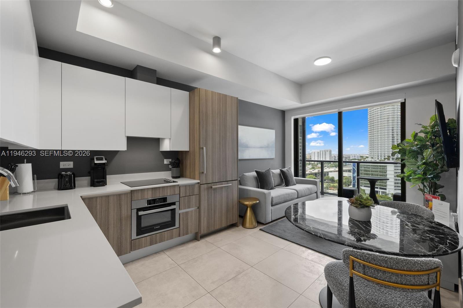 239 SW 9th St #1604 Miami, FL 33130