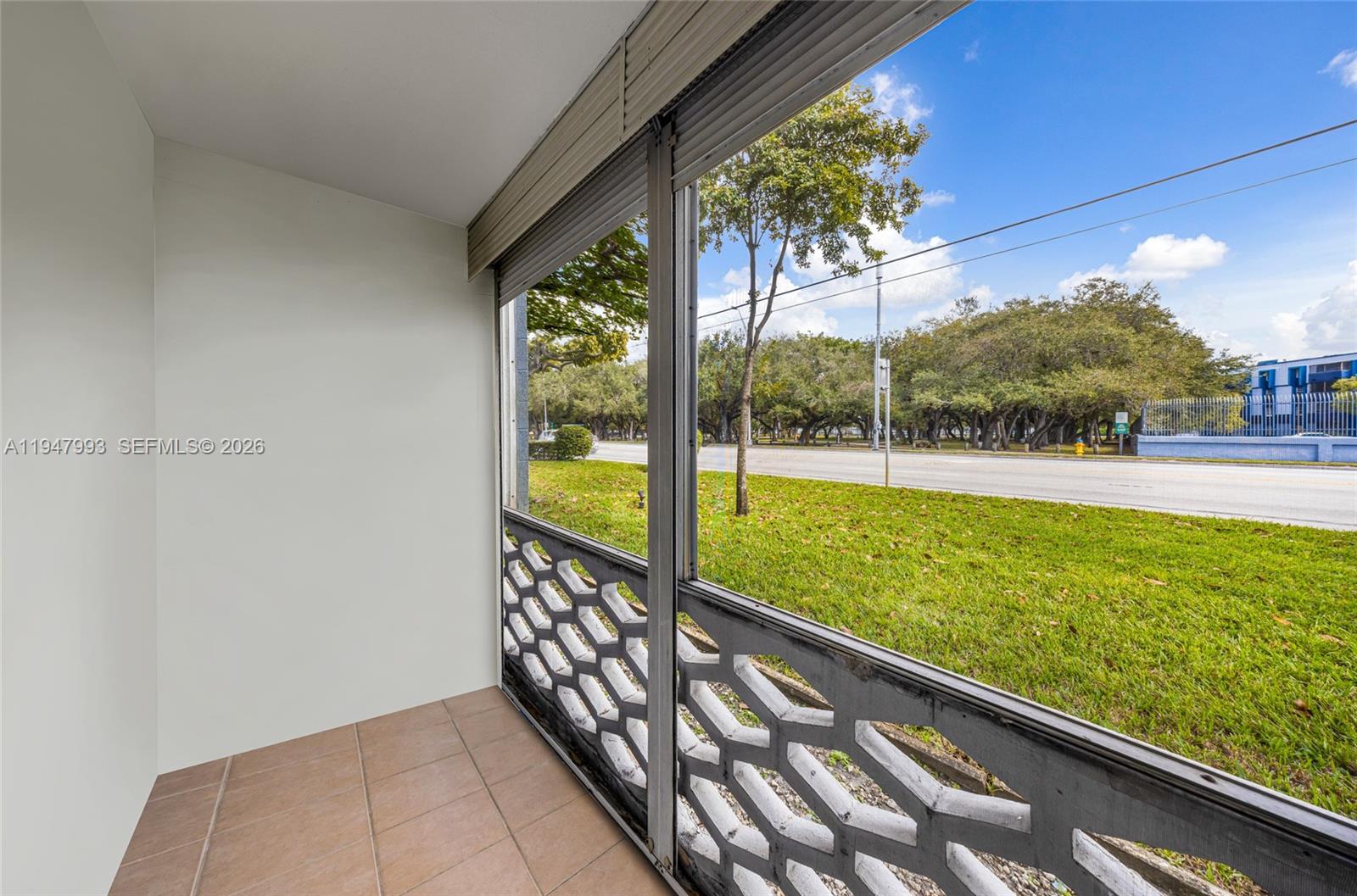 15610 NE 6th Ave #9B Miami, FL 33162