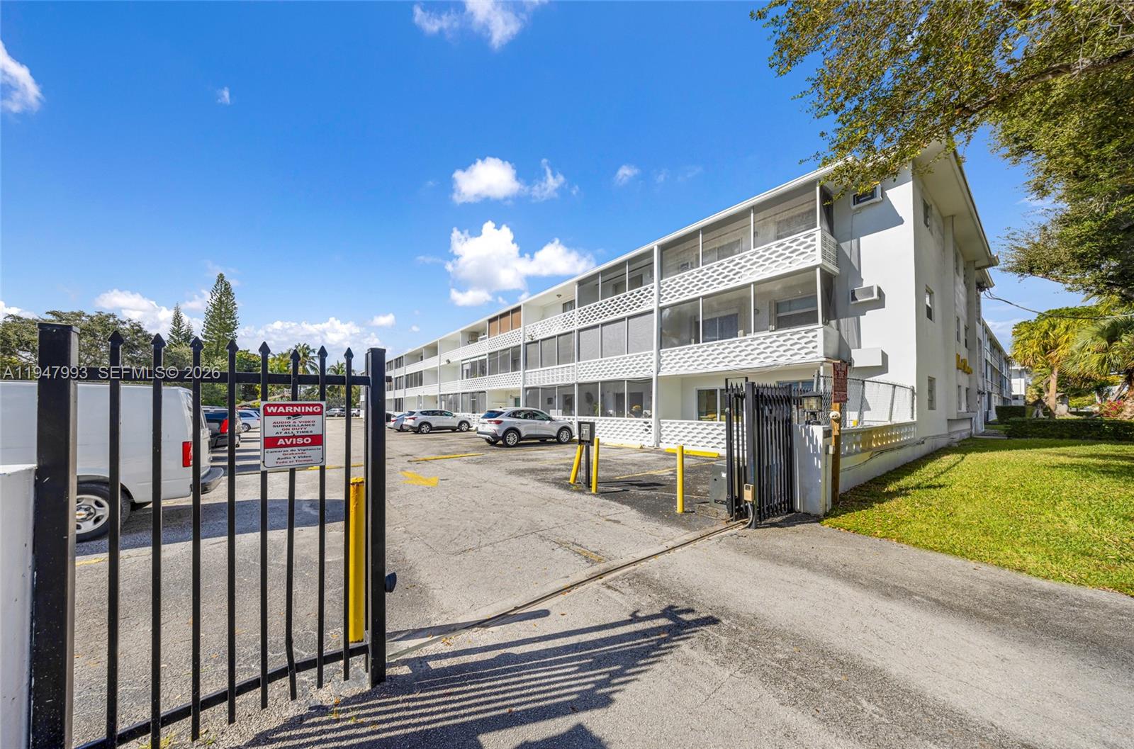 15610 NE 6th Ave #9B Miami, FL 33162