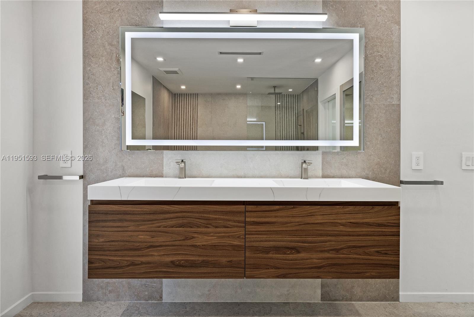 4144 Pinta Ct Coral Gables, FL 33146