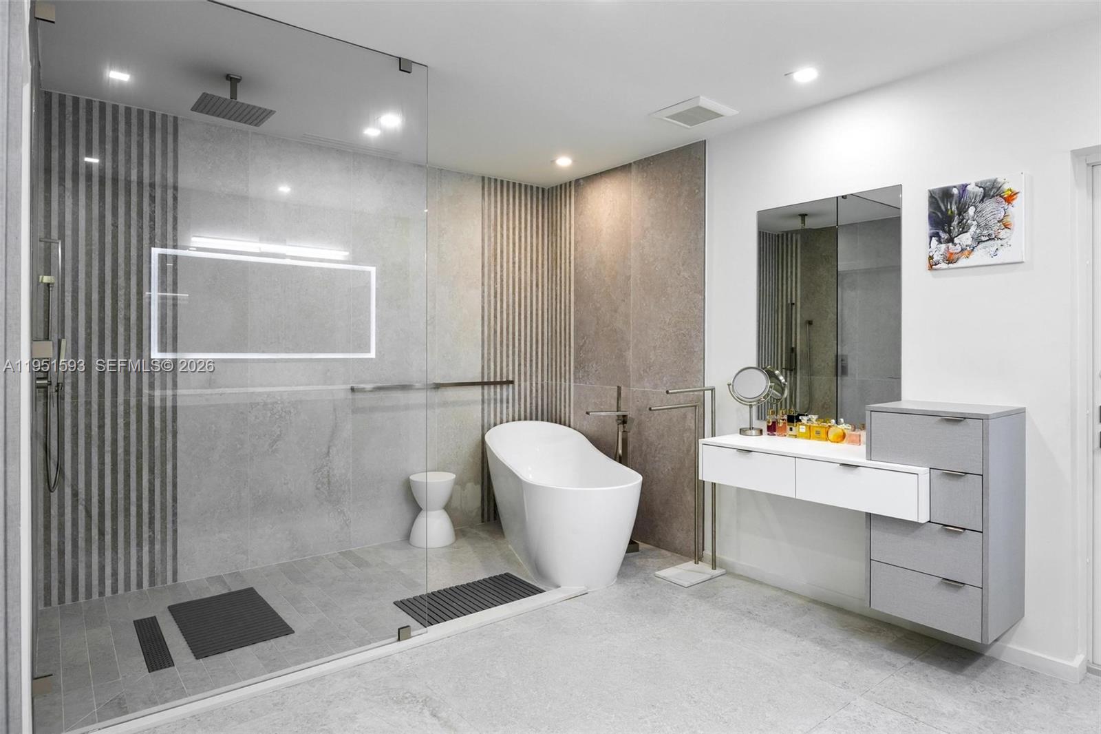 4144 Pinta Ct Coral Gables, FL 33146