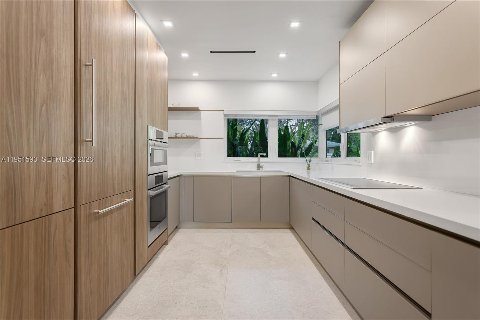 4144 Pinta Ct Coral Gables, FL 33146