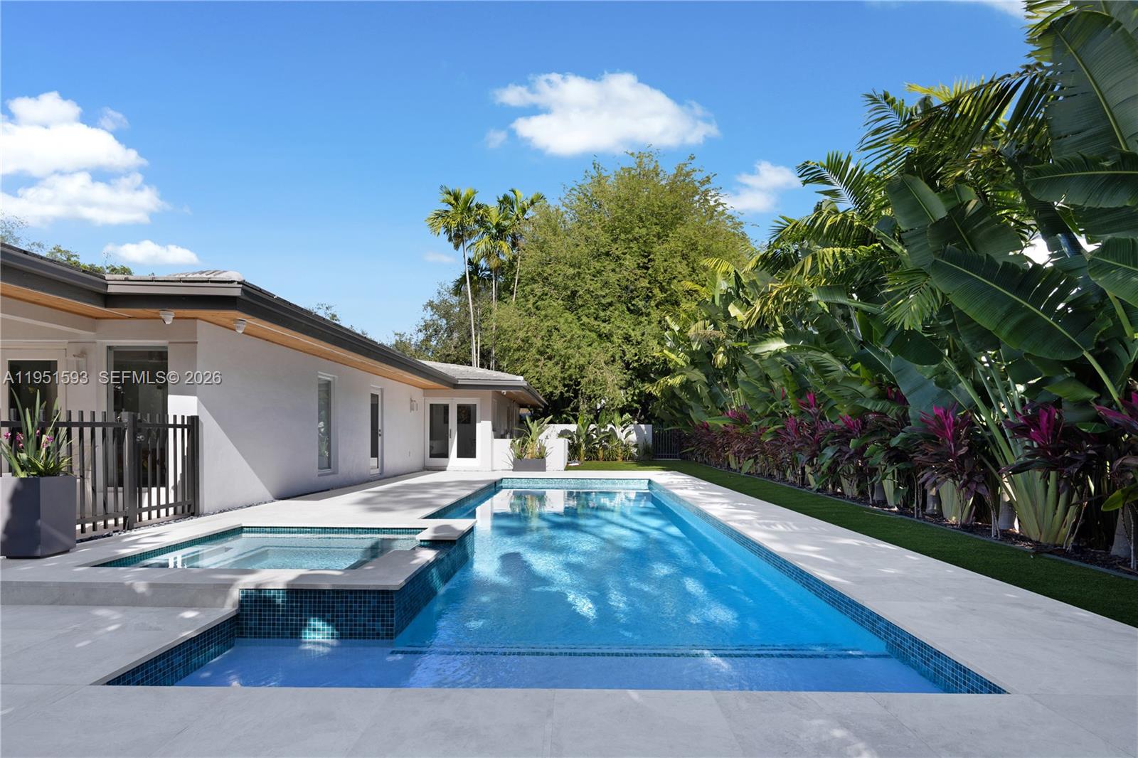 4144 Pinta Ct Coral Gables, FL 33146