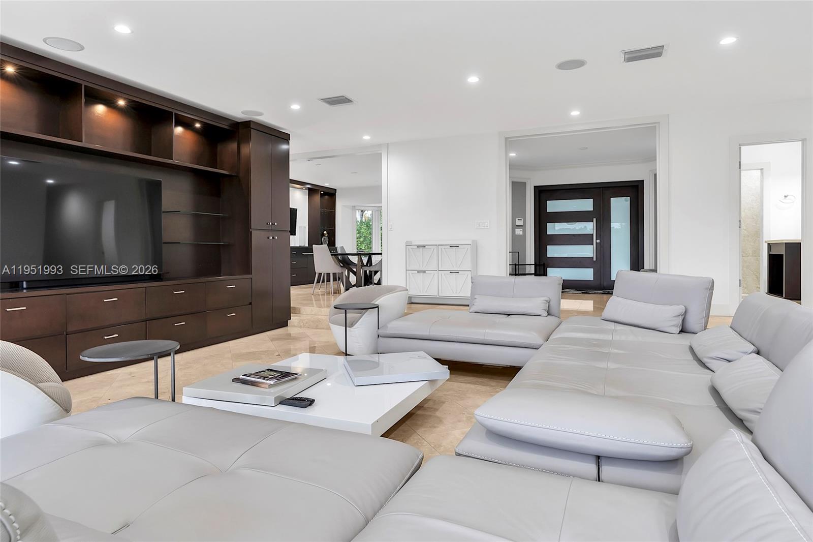 415 Rovino Ave Coral Gables, FL 33156