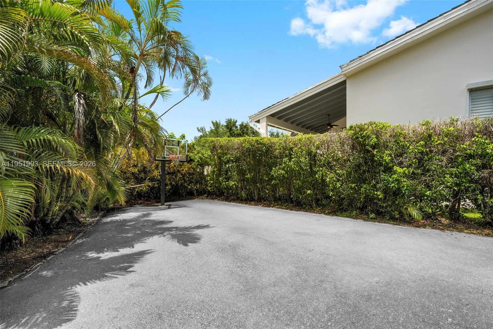 415 Rovino Ave Coral Gables, FL 33156