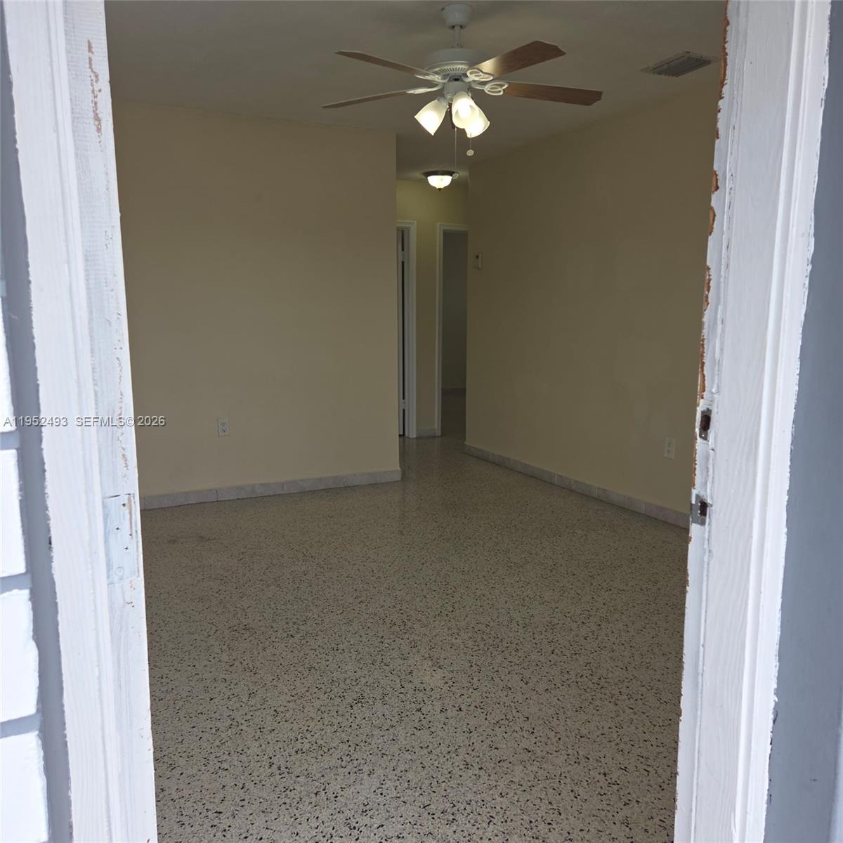 7056 SW 22nd St Miami, FL 33155