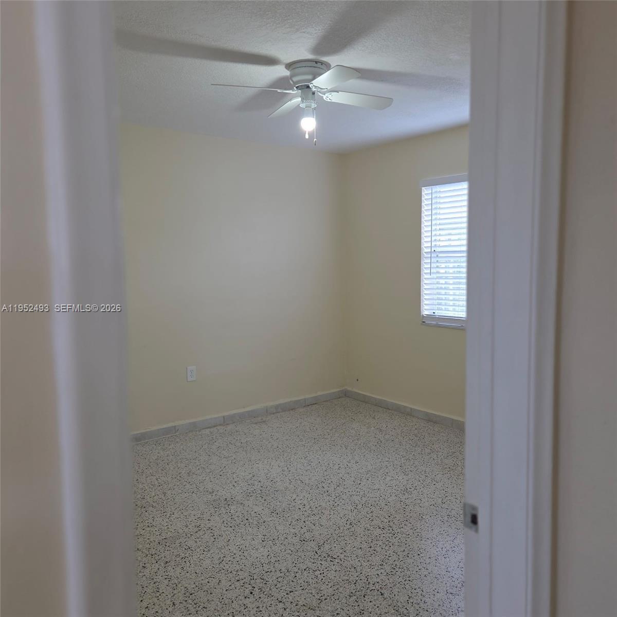 7056 SW 22nd St Miami, FL 33155