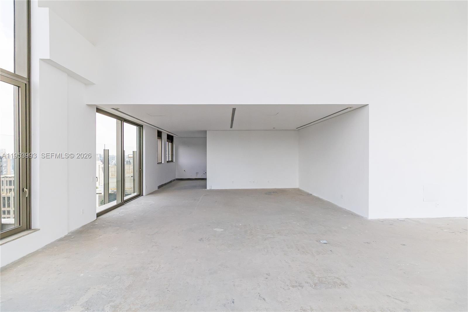 303 Rua Lopes Neto #21/22 