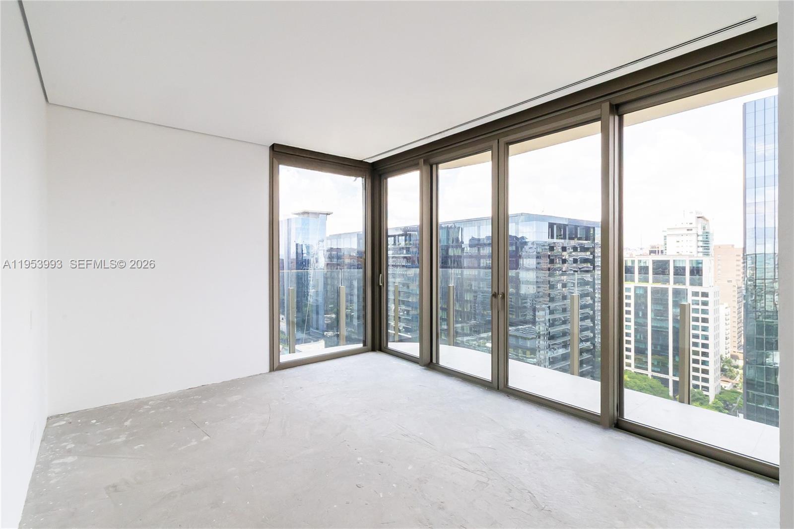 303 Rua Lopes Neto #21/22 