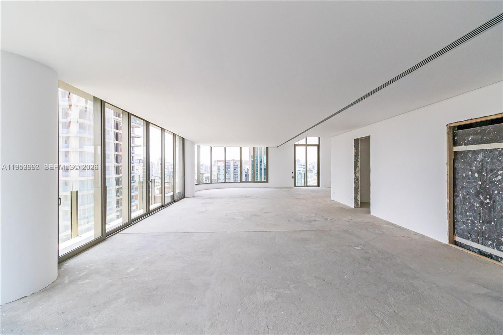 303 Rua Lopes Neto #21/22 