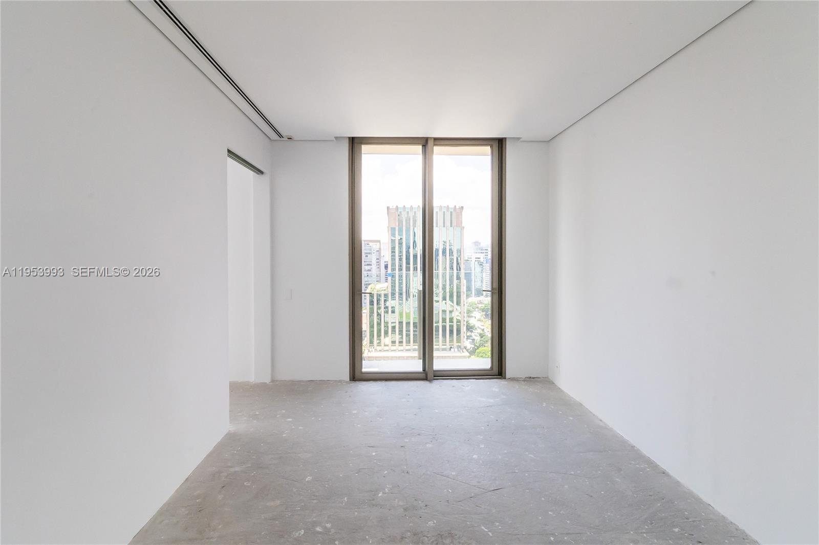 303 Rua Lopes Neto #21/22 