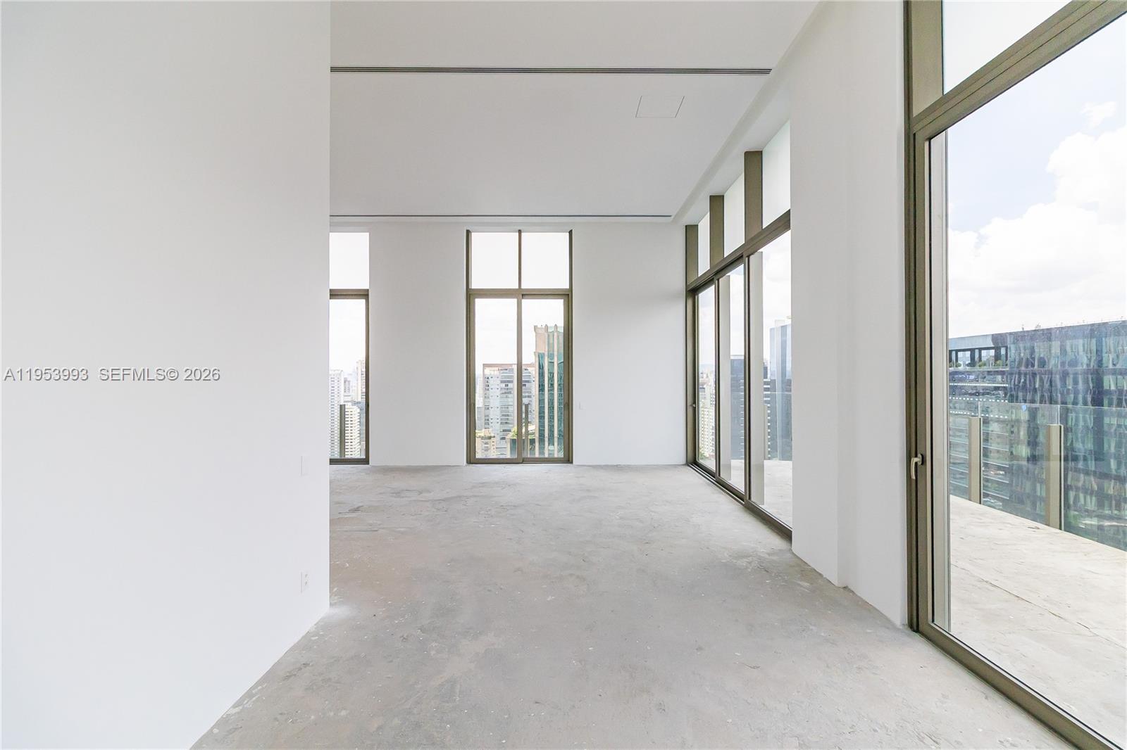 303 Rua Lopes Neto #21/22 