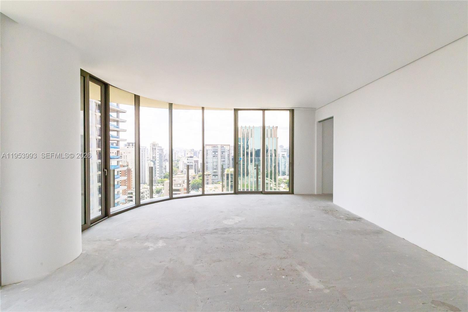 303 Rua Lopes Neto #21/22 