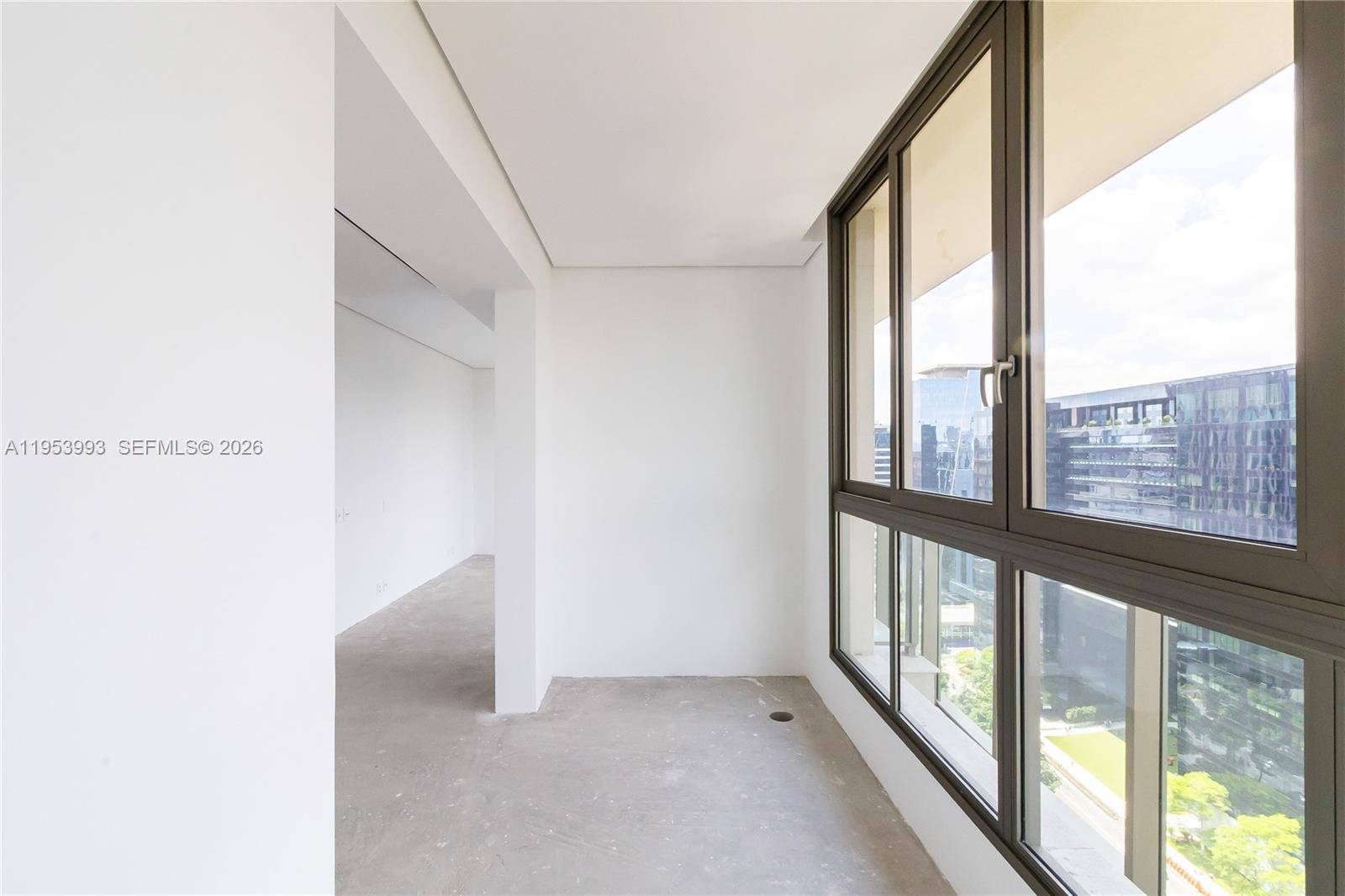 303 Rua Lopes Neto #21/22 