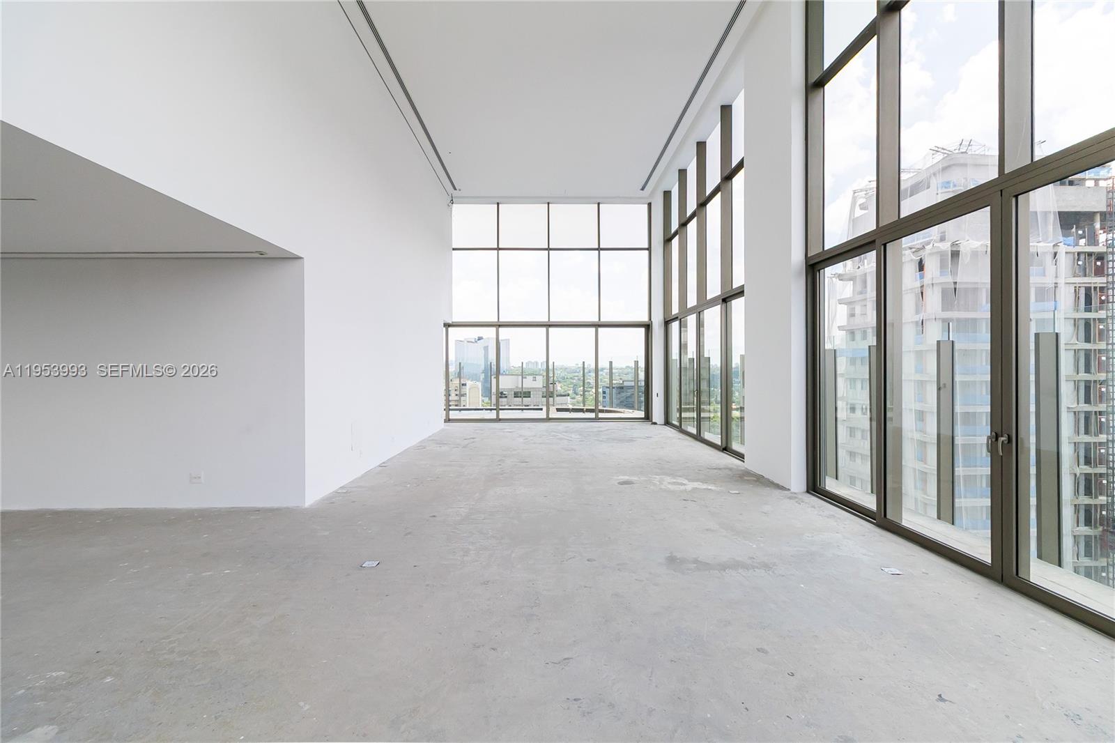 303 Rua Lopes Neto #21/22 