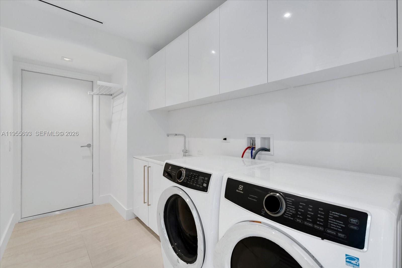 image Turnberry Ocean Club25