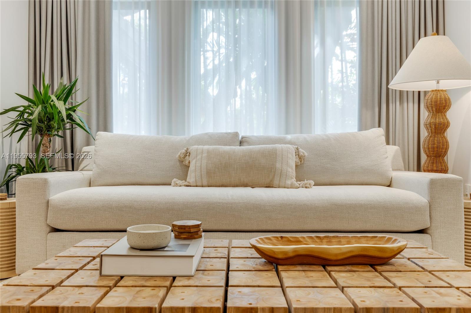 1000 NW 9th Ct Miami, FL 33136