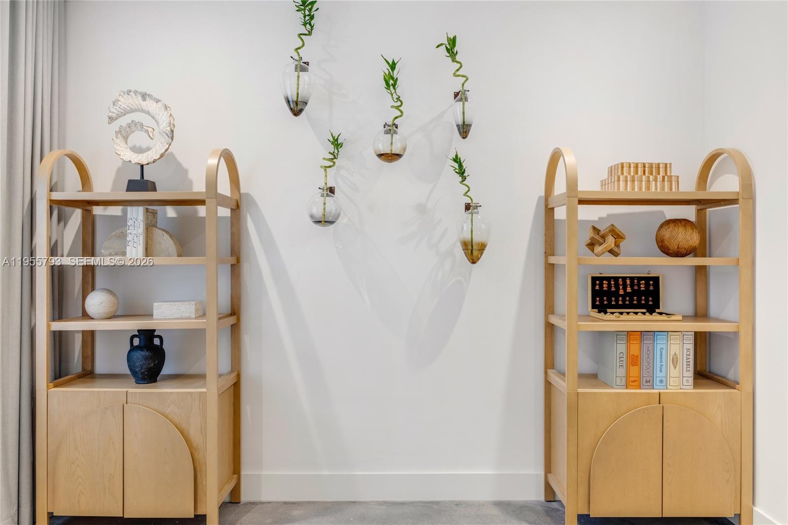 1000 NW 9th Ct Miami, FL 33136