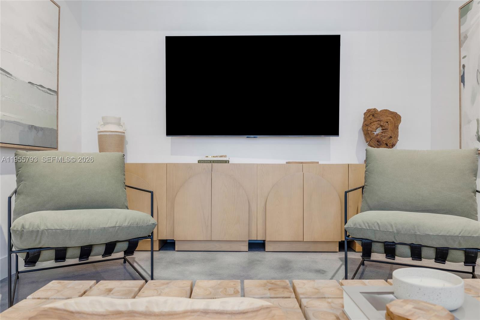 1000 NW 9th Ct Miami, FL 33136