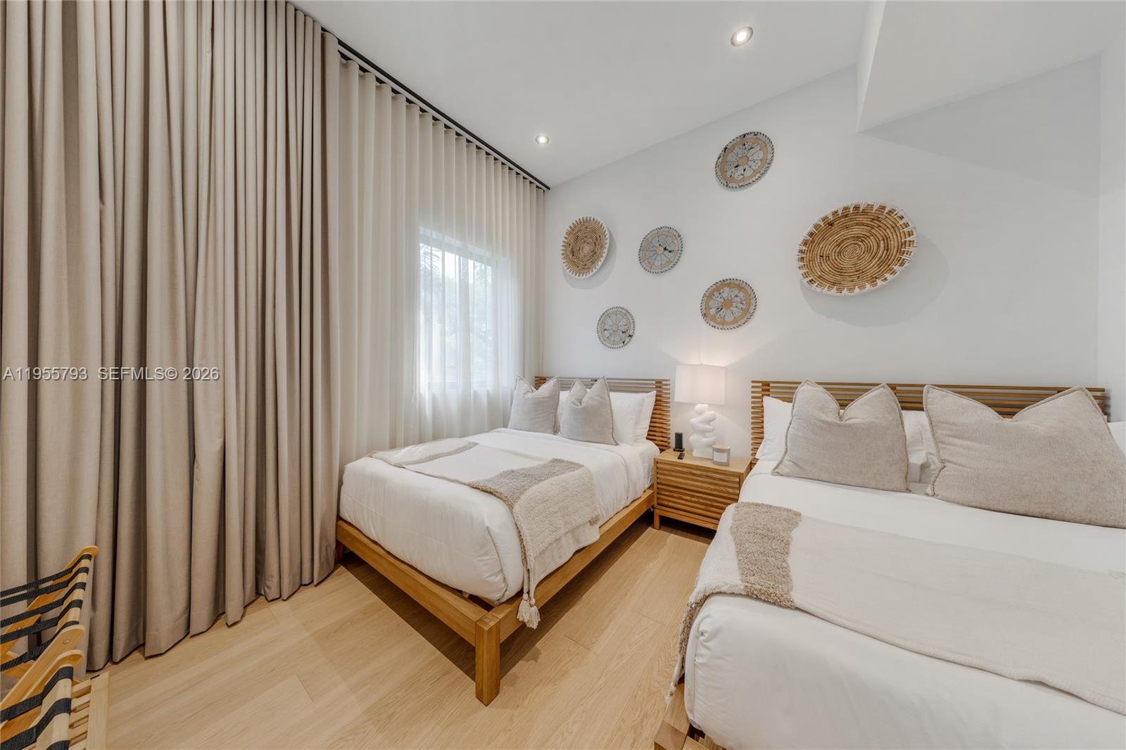 1000 NW 9th Ct Miami, FL 33136