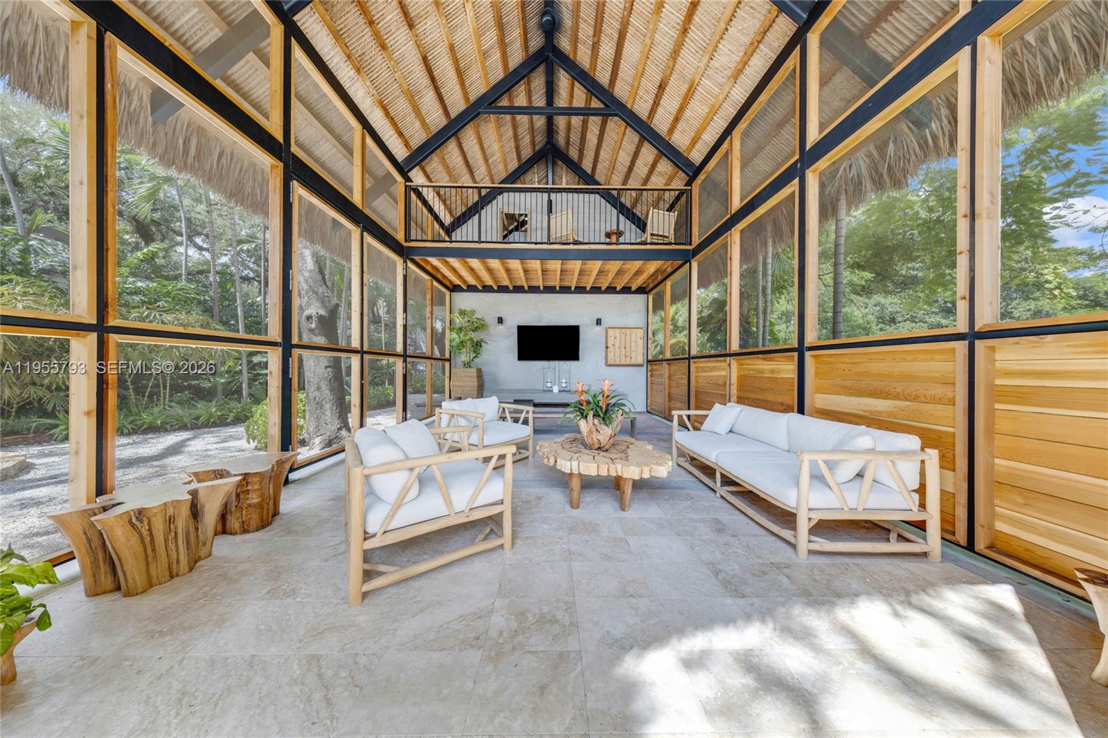 1000 NW 9th Ct Miami, FL 33136