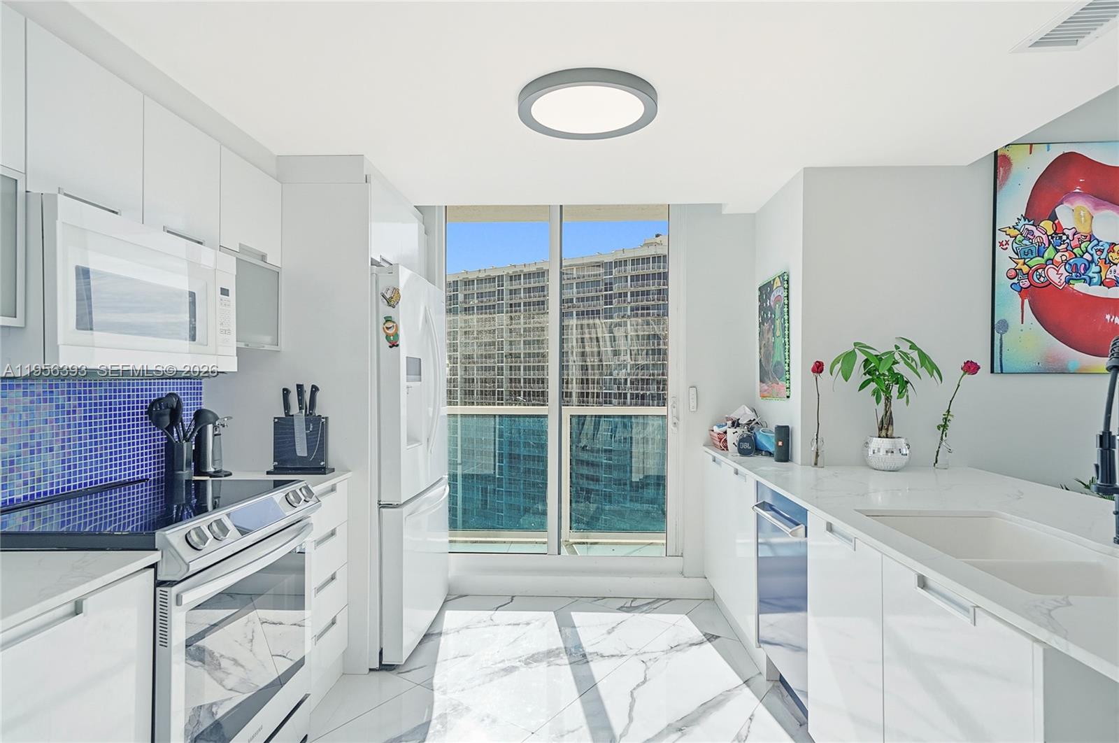 1881 79th St Cswy #1705 North Bay Village, FL 33141