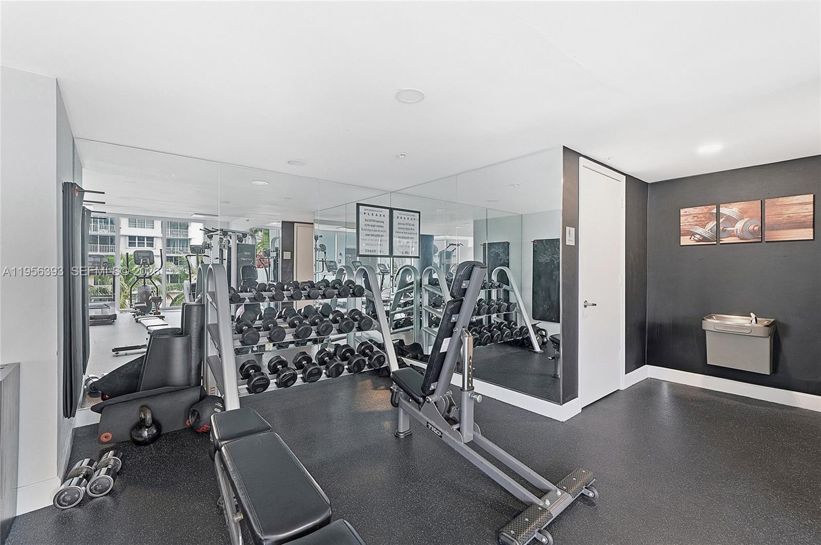 1881 79th St Cswy #1705 North Bay Village, FL 33141