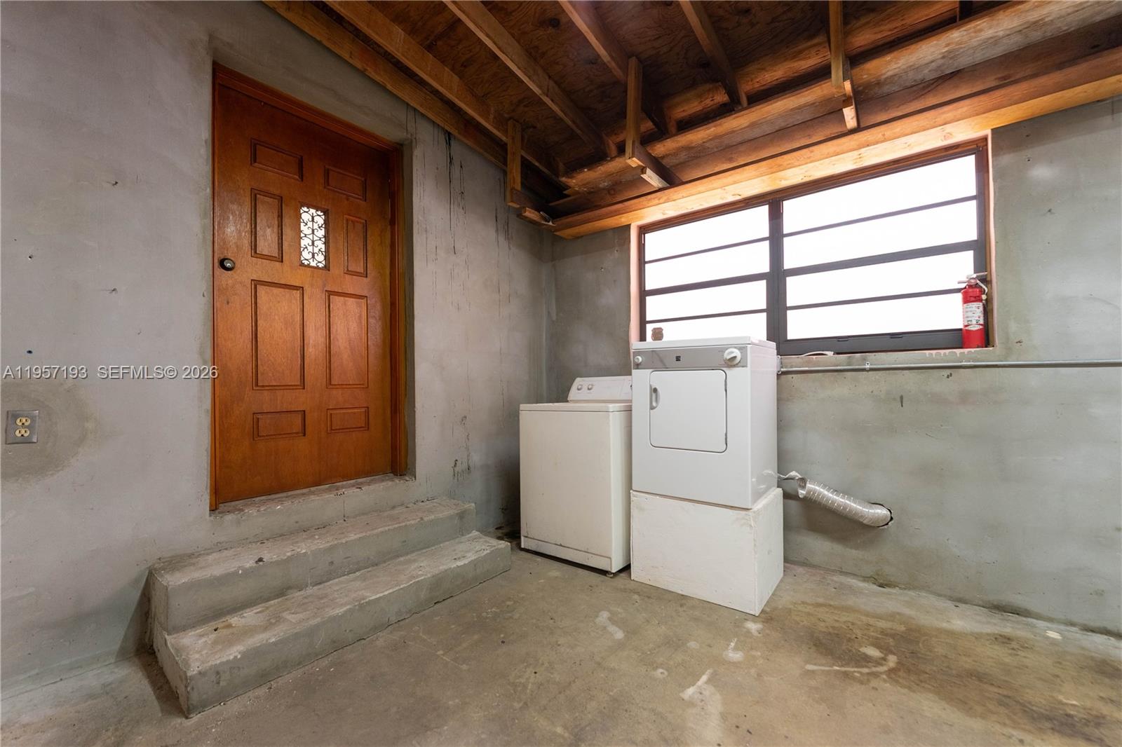 4381 SW 5th Ter Miami, FL 33134