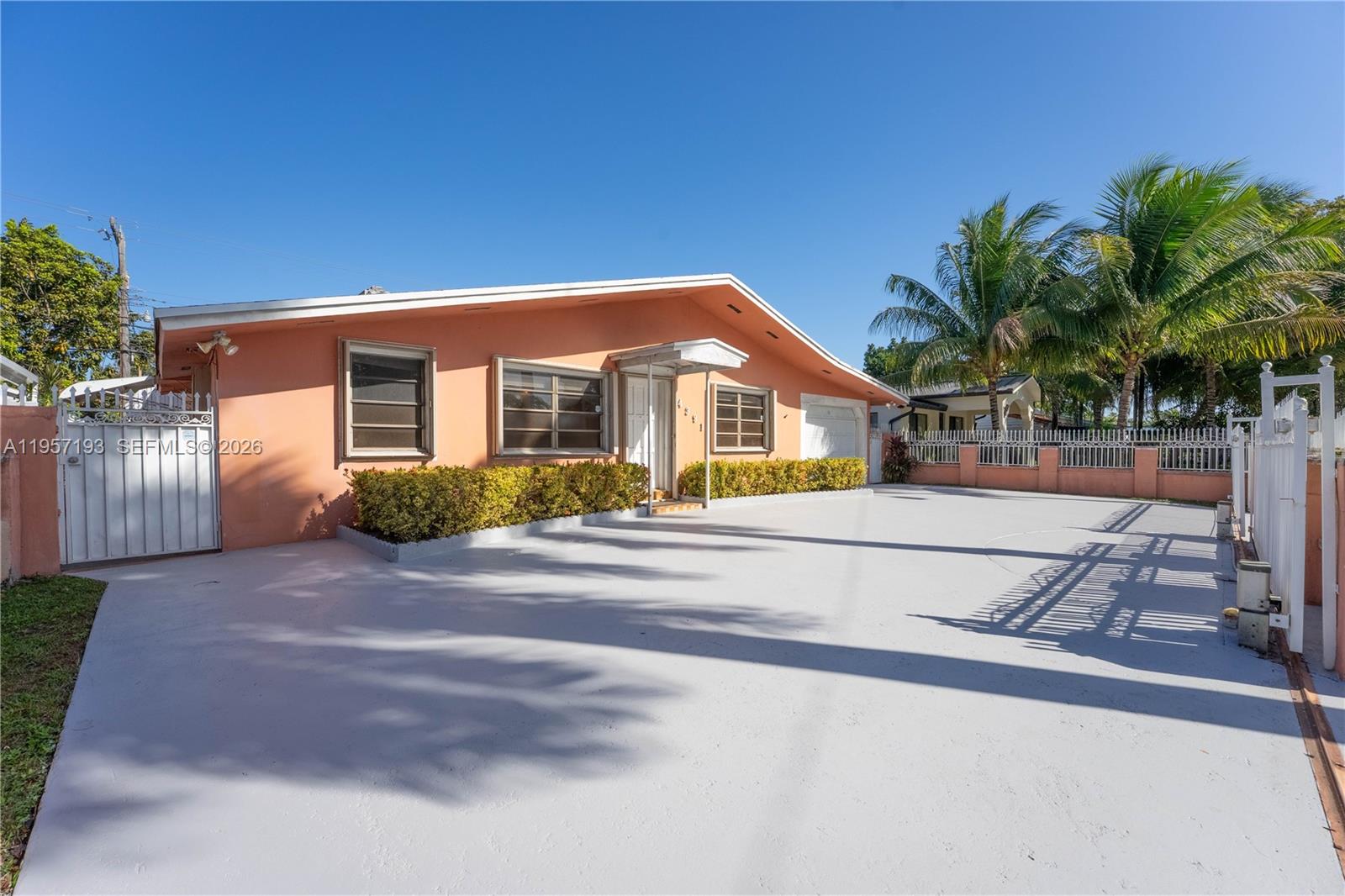 4381 SW 5th Ter Miami, FL 33134