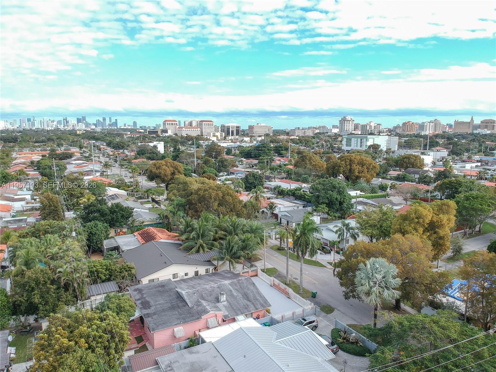 4381 SW 5th Ter Miami, FL 33134