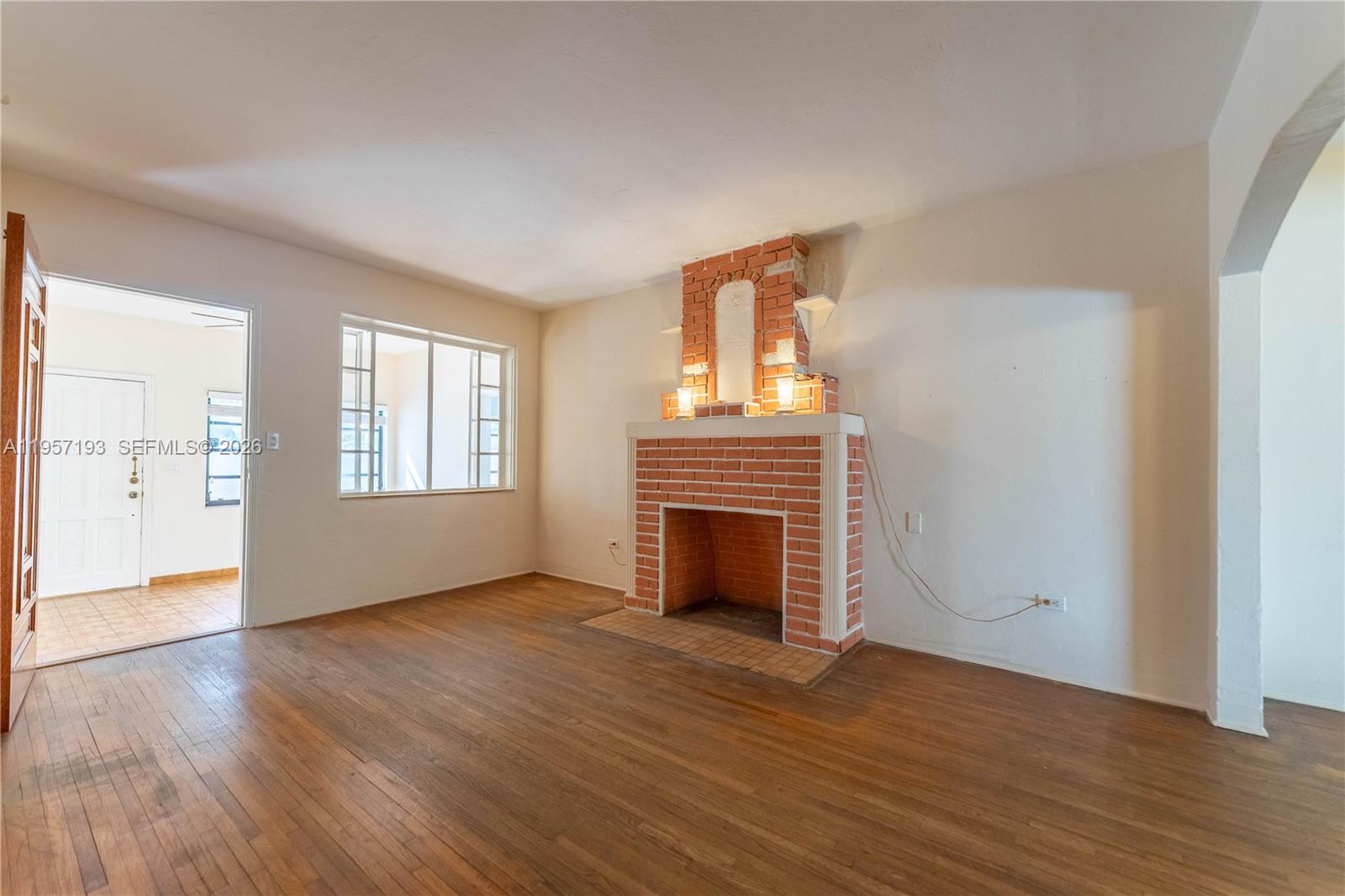 4381 SW 5th Ter Miami, FL 33134