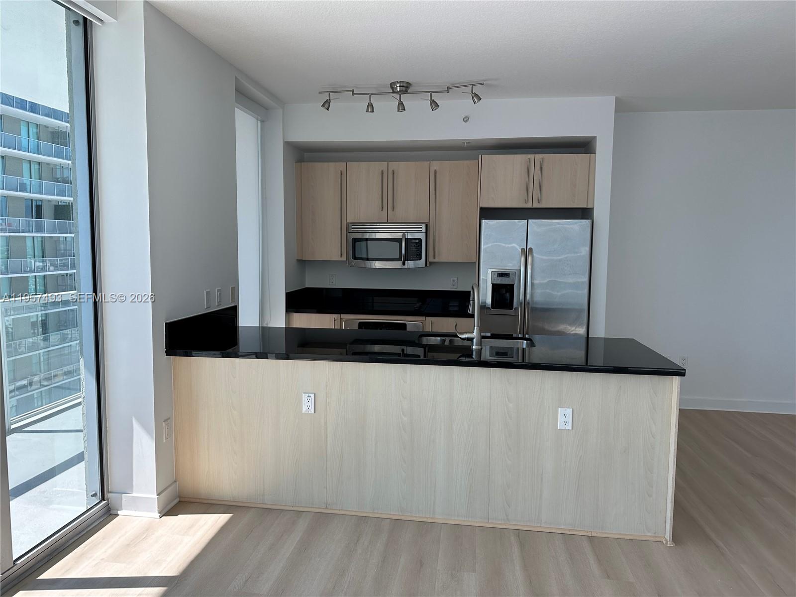 image Axis on Brickell North4