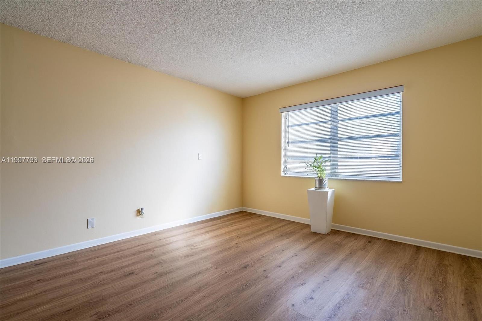 200 Ashbury Rd #205 Hollywood, FL 33024